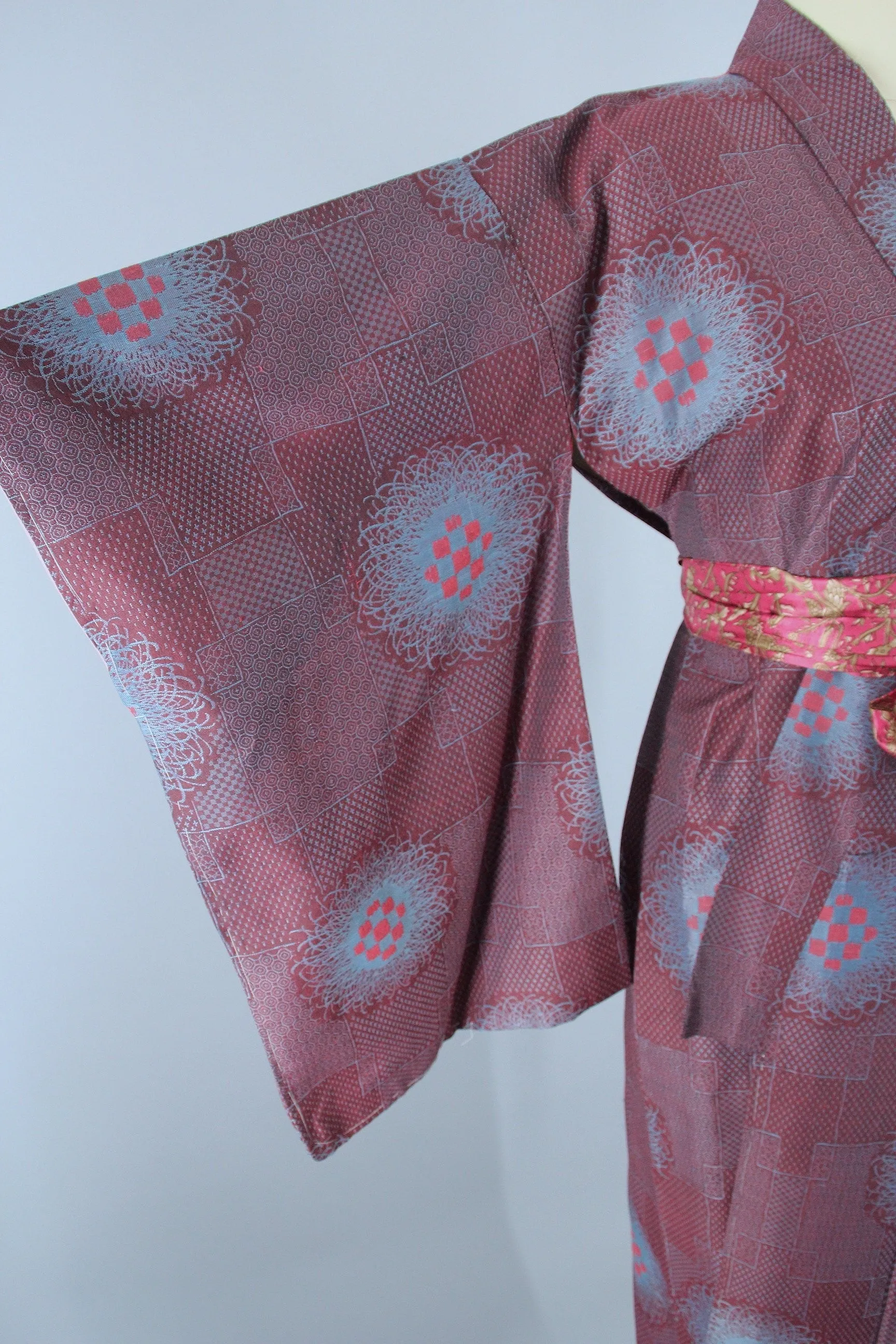 1940s Vintage Silk Kimono Robe / Maroon Red & Blue Omeshi Floral