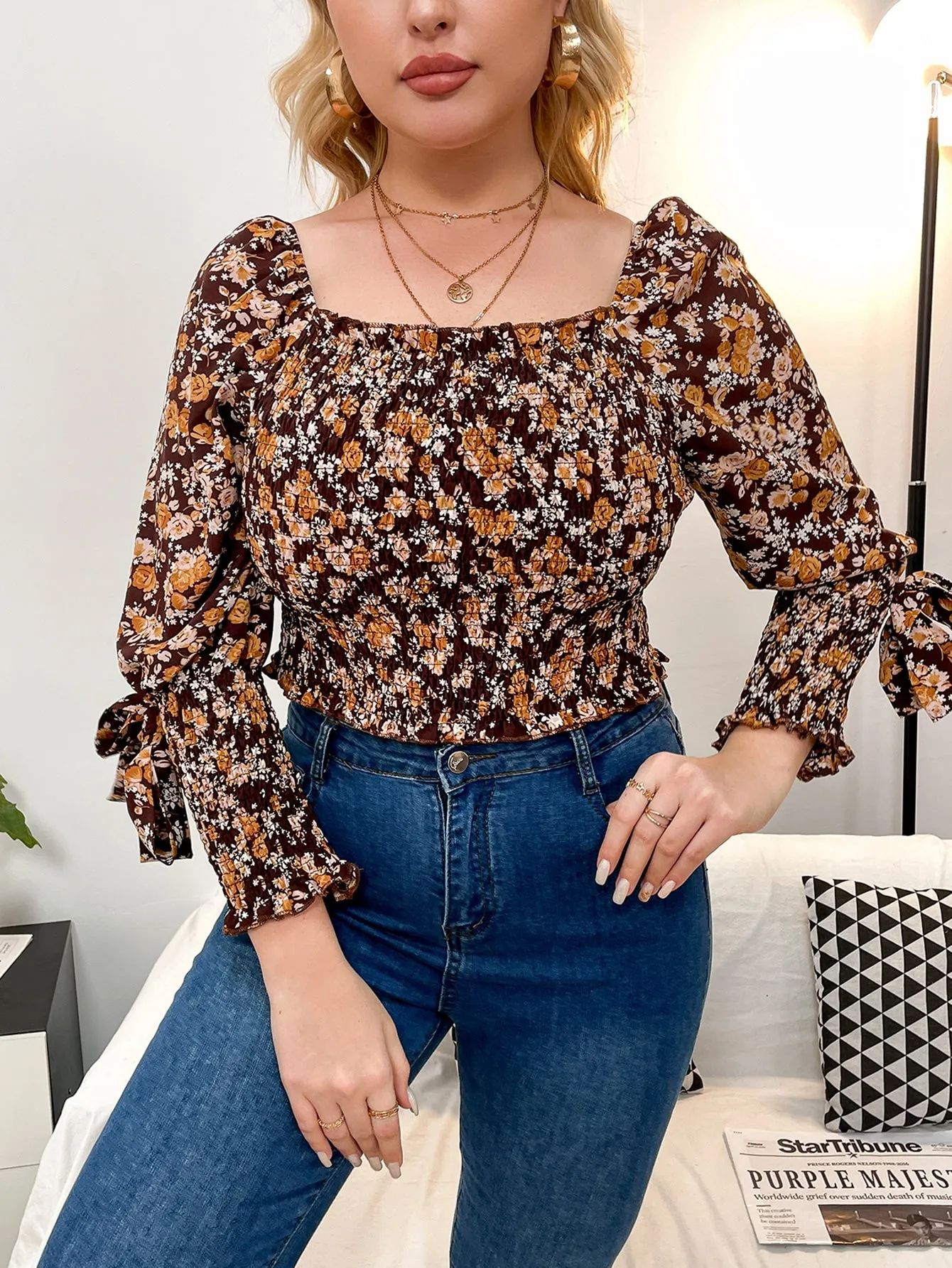 All Over Print Shirred Long Sleeve Square Neck Crop Plus Size Blouse