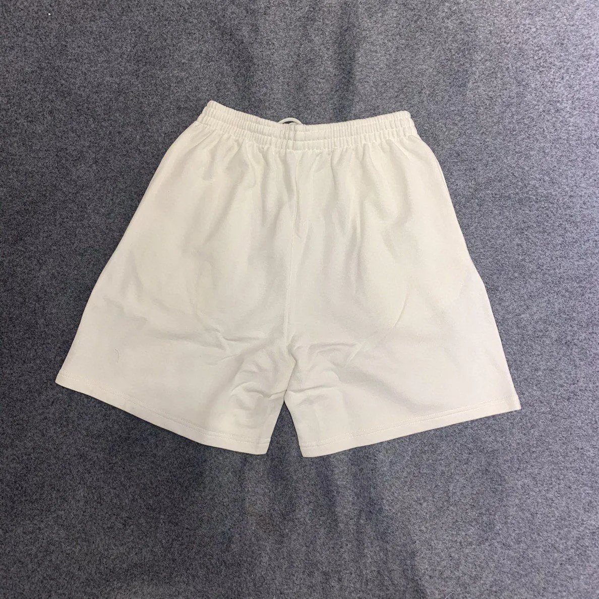 Casual style retro fashion print shorts