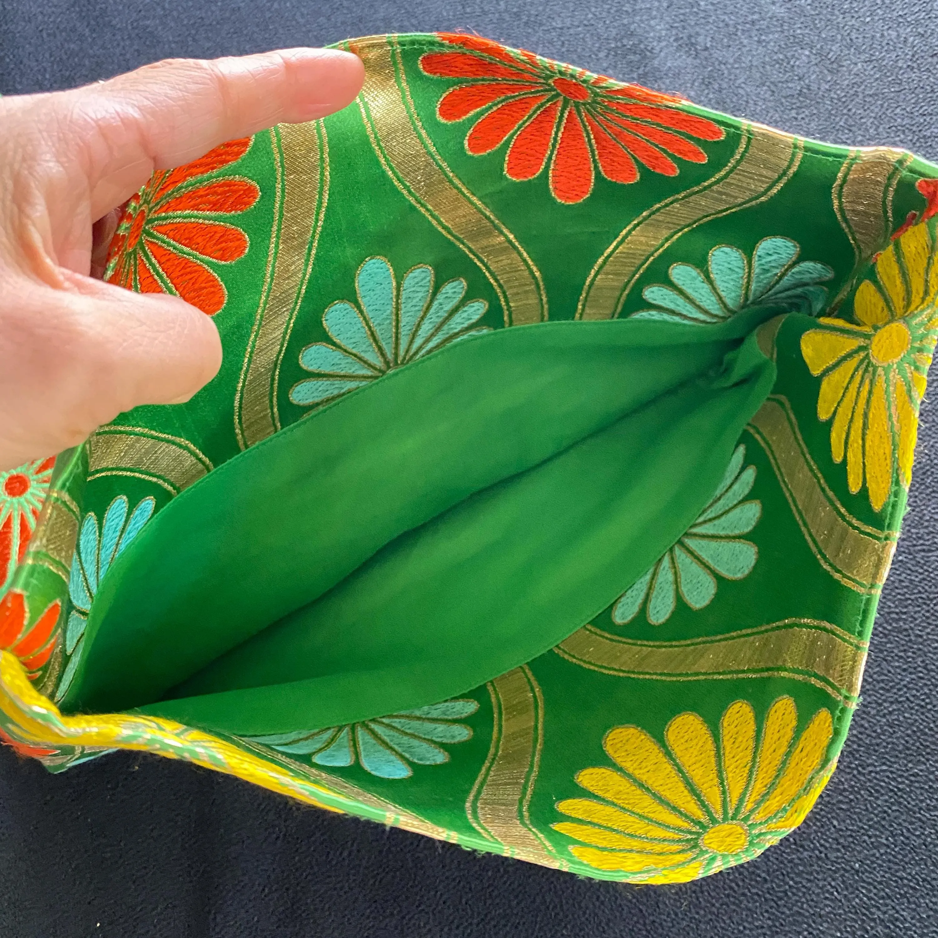 Clutch Purse, Green Women's Bag, Chrysanthemum,  Cylindrical shape, Evening Bag, No gusse, One of a kind, Japanese Vintage Kimono Obi,　