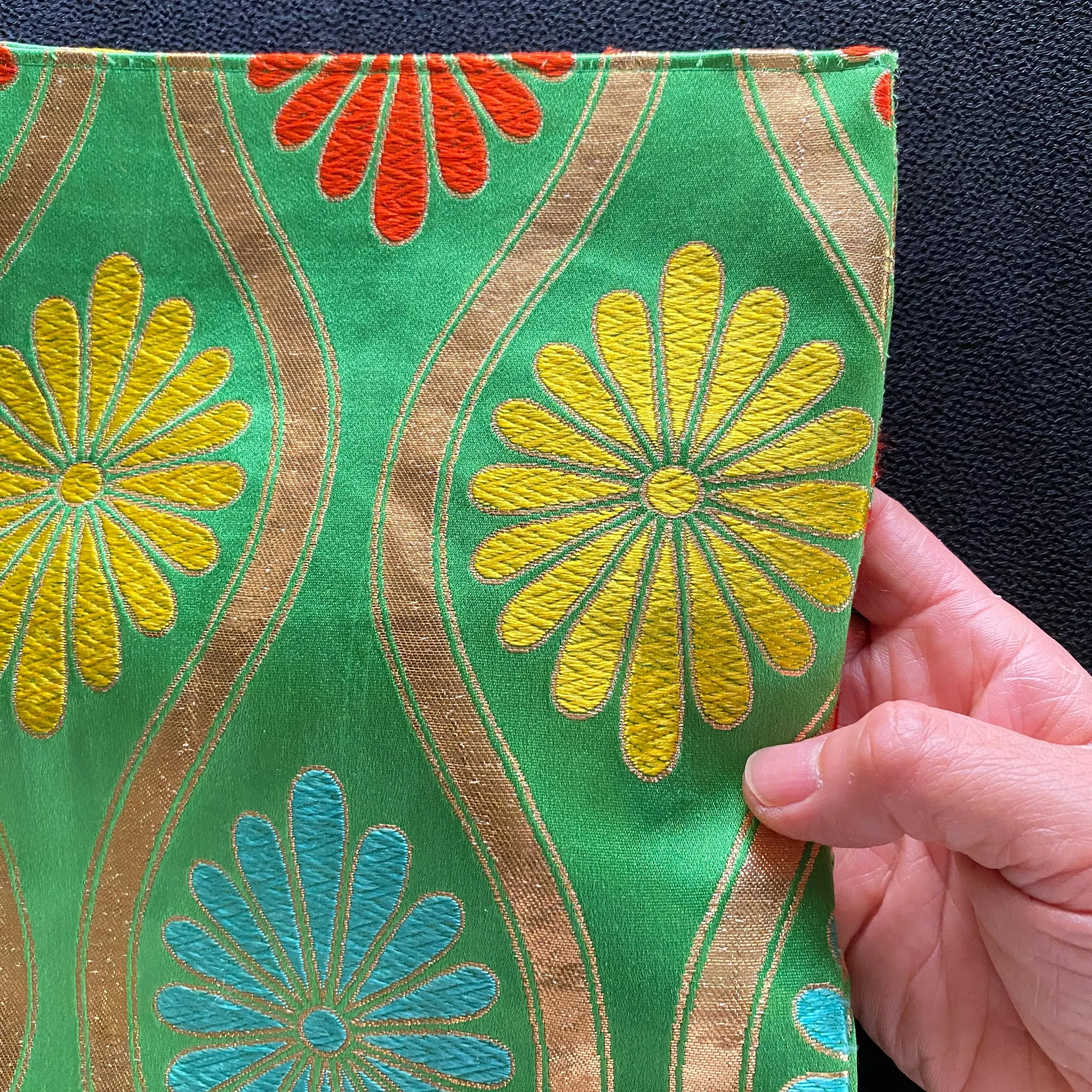 Clutch Purse, Green Women's Bag, Chrysanthemum,  Cylindrical shape, Evening Bag, No gusse, One of a kind, Japanese Vintage Kimono Obi,　