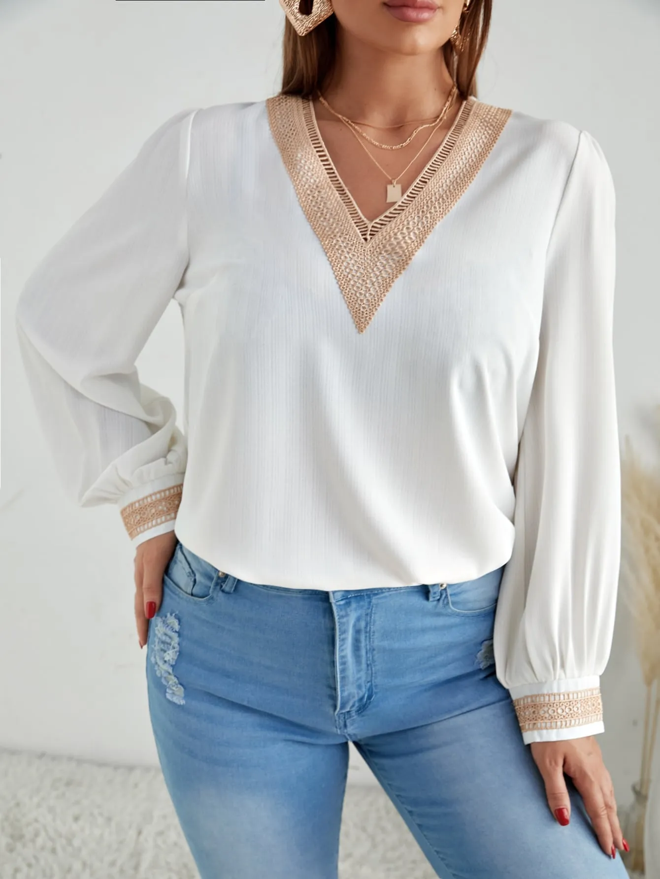 Colorblock Contrast Lace Long Sleeve V Neck Regular Plus Size Blouse