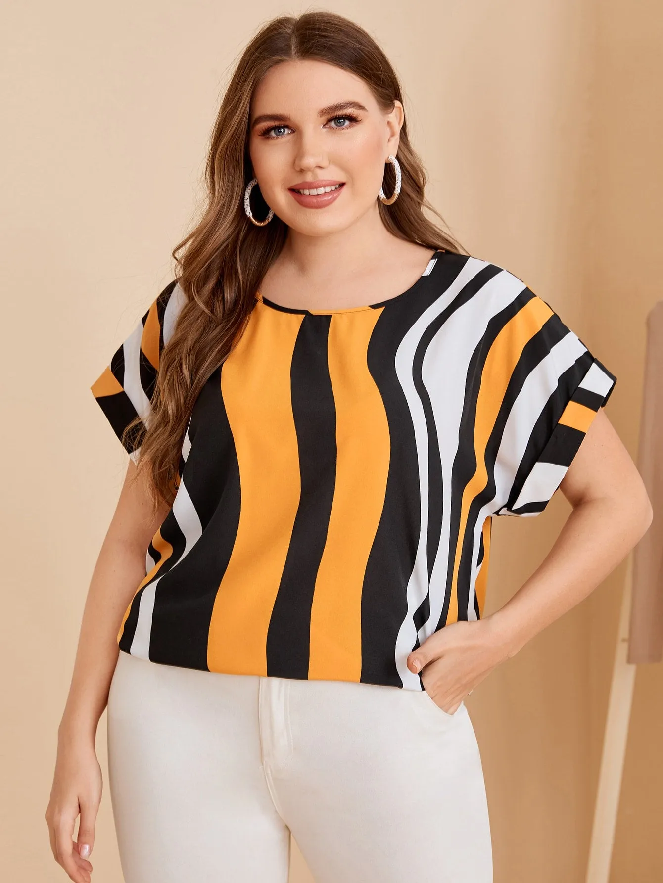Colorblock Short Sleeve Round Neck Regular Plus Size Blouse