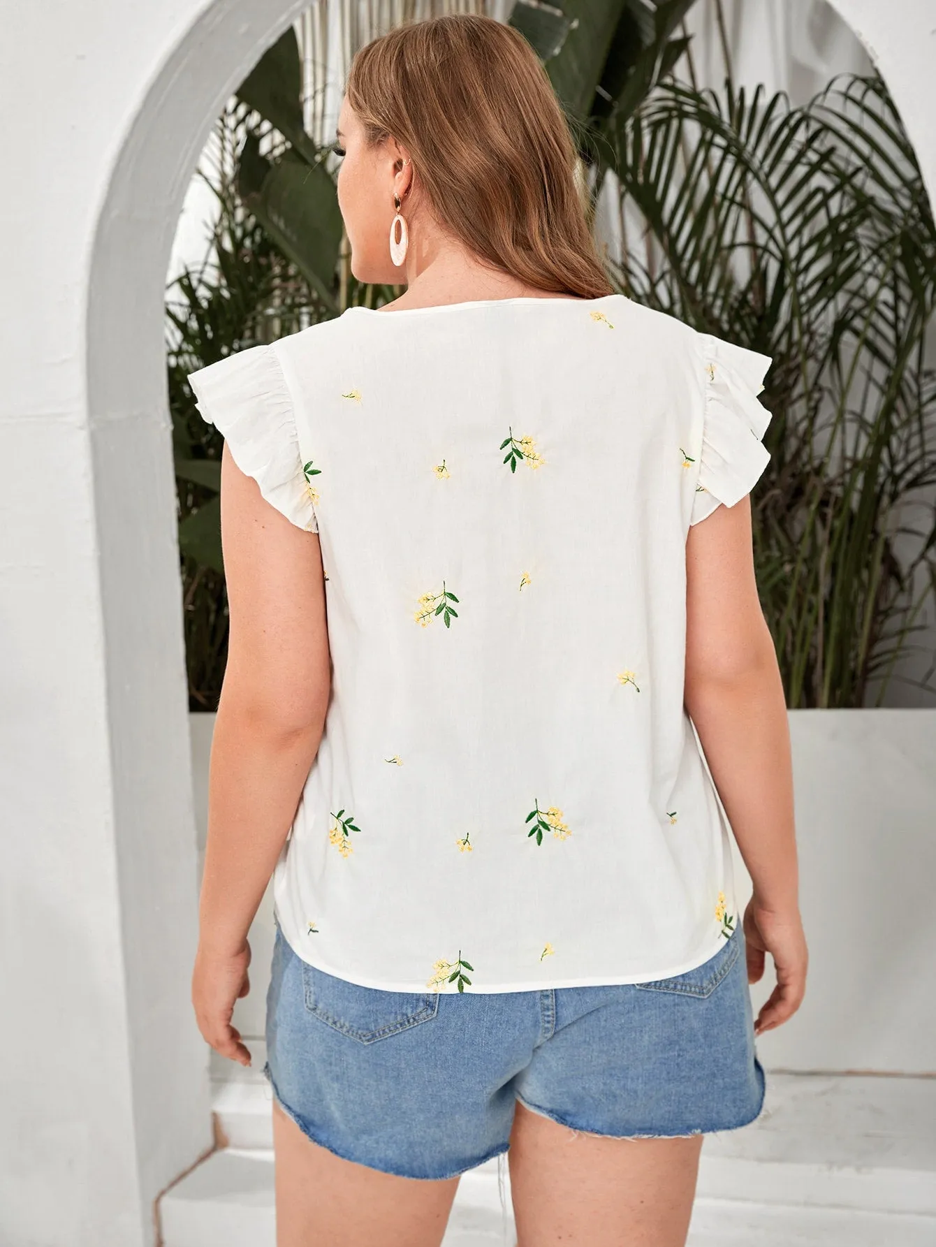 Ditsy Floral Ruffle Cap Sleeve V Neck Semi-Sheer Regular Plus Size Blouse
