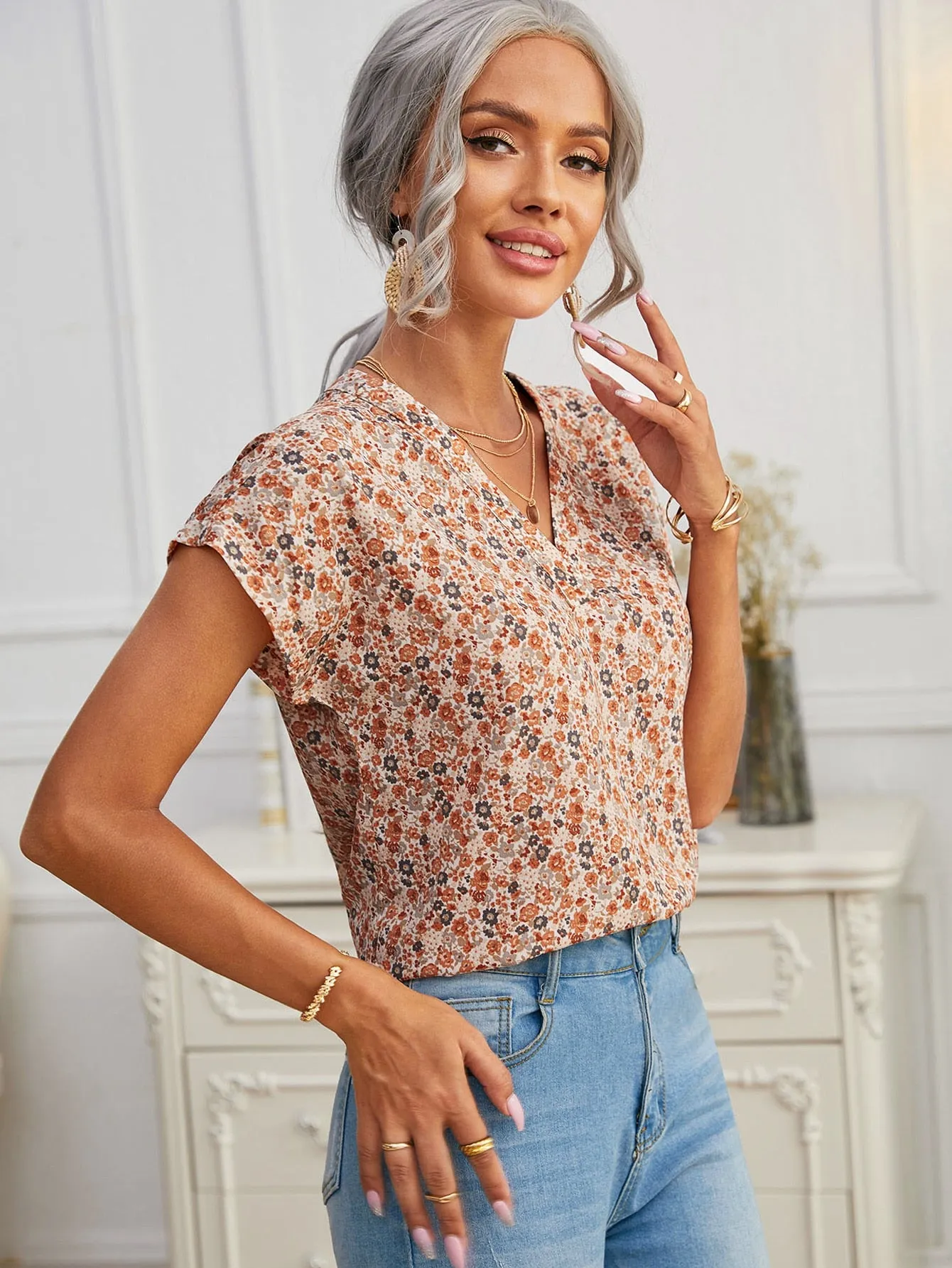 Ditsy Floral V Neck Top