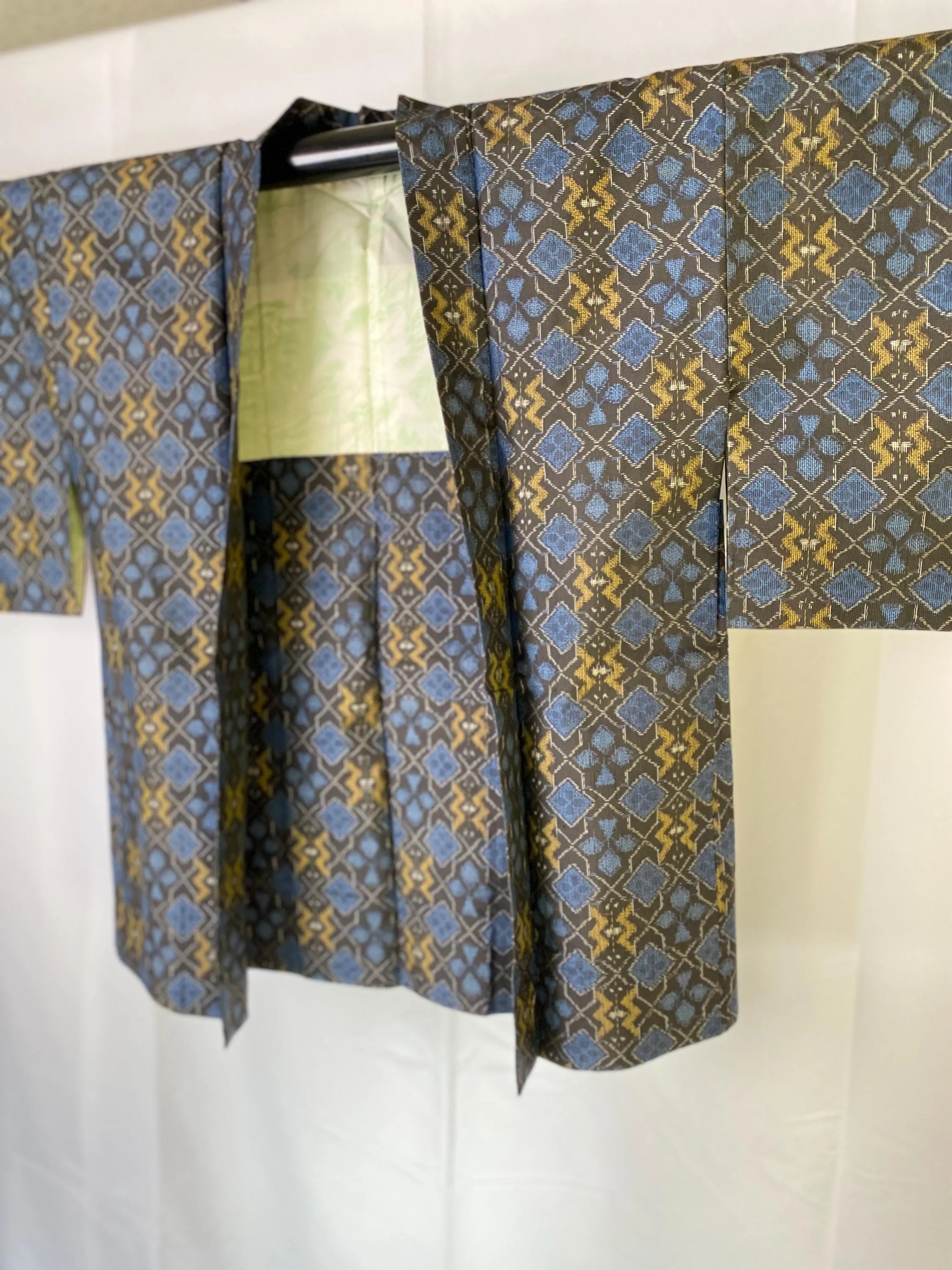 Oshima Tsumugi Haori, Japanese Kimono, Dark Blue/Black, Geometric, Women's Jacket, Cardigan, Versatile top, Housewear, Kimono-J