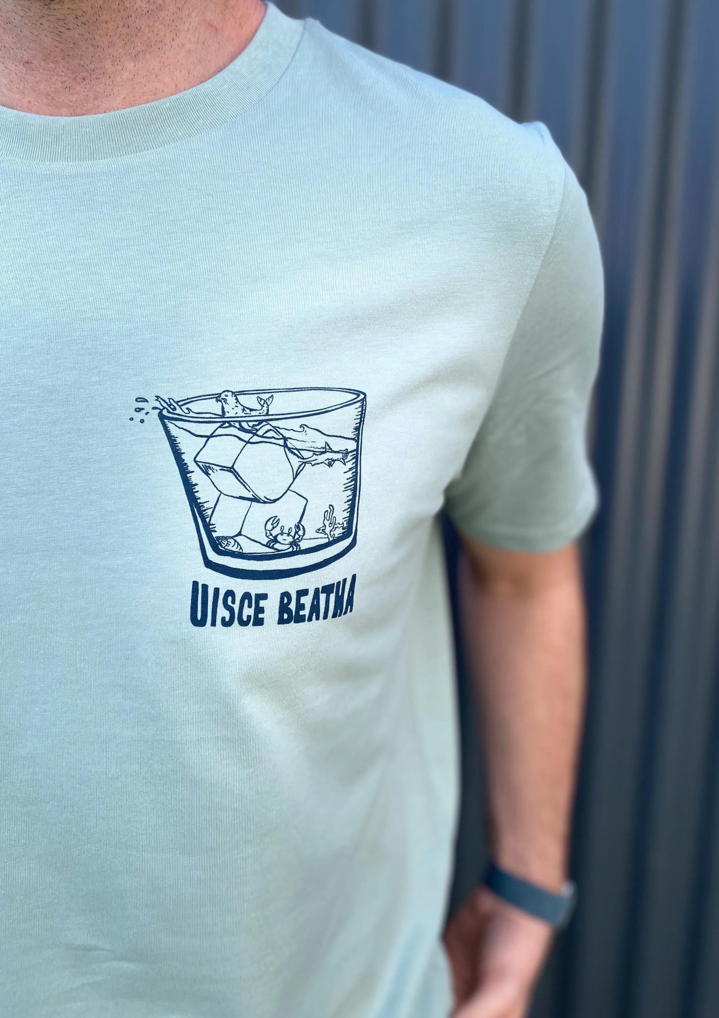 Uisce Beatha -100% Organic cotton t-shirt (Aloe)