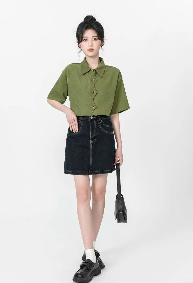Zigzag Button Collared Top