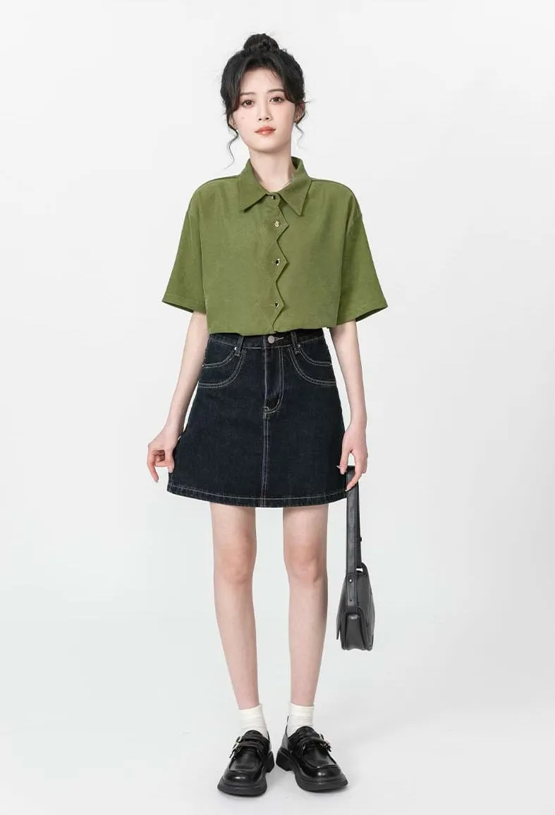 Zigzag Button Collared Top